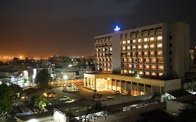 Dolphin Hotel